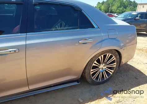 2013 Chrysler 300 300S from USA, damaged, VIN 2C3CCABT2DH686744